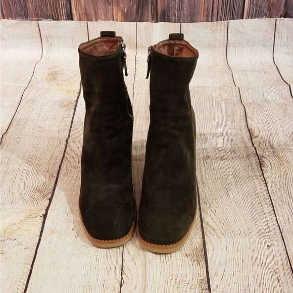 Lola Cruz - Picture 2 of 14